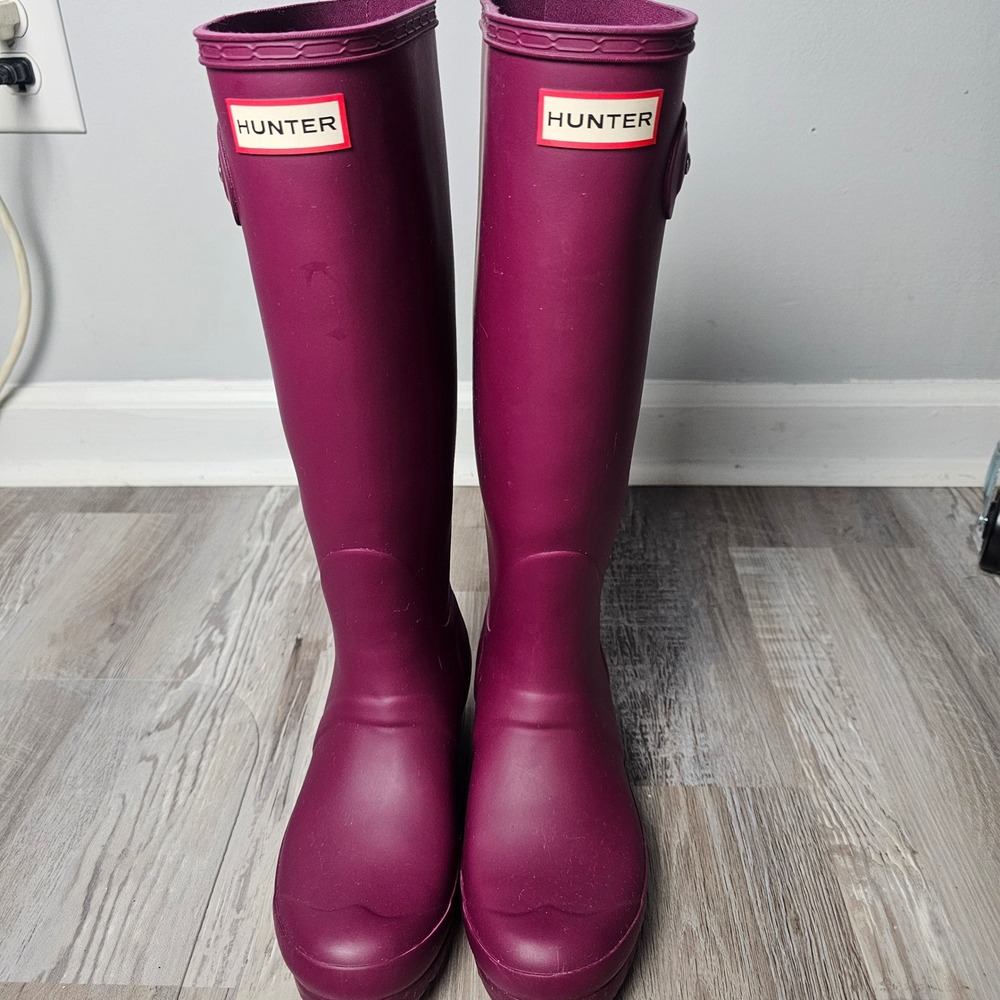 Hunter Rain Boots Women 7 Original Tall Magenta Purple Waterproof Rubber Classic